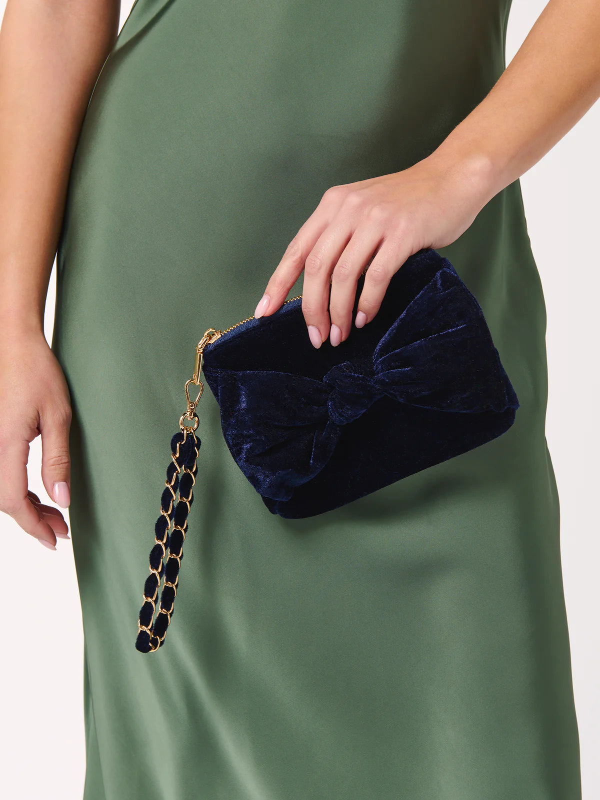 Bea Bow Wristlet