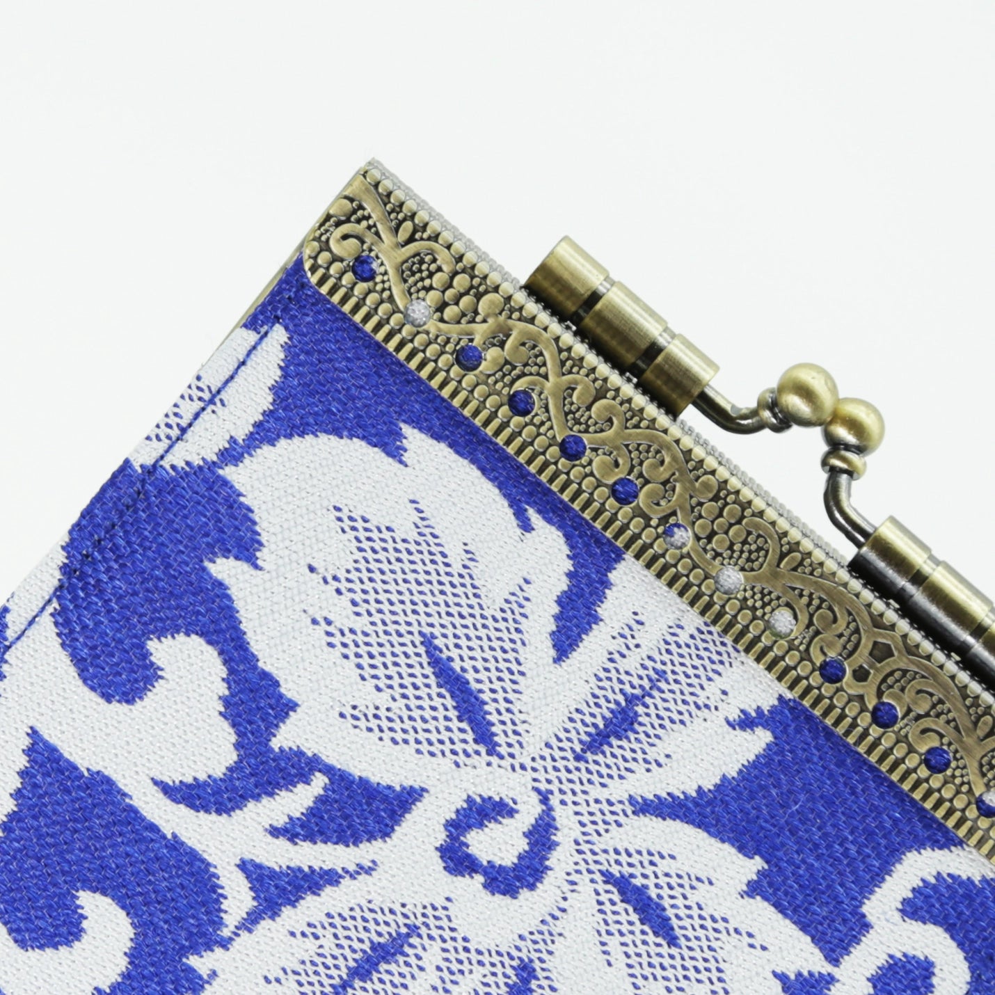 White & Blue Floral Brocade Rfid Card Holder