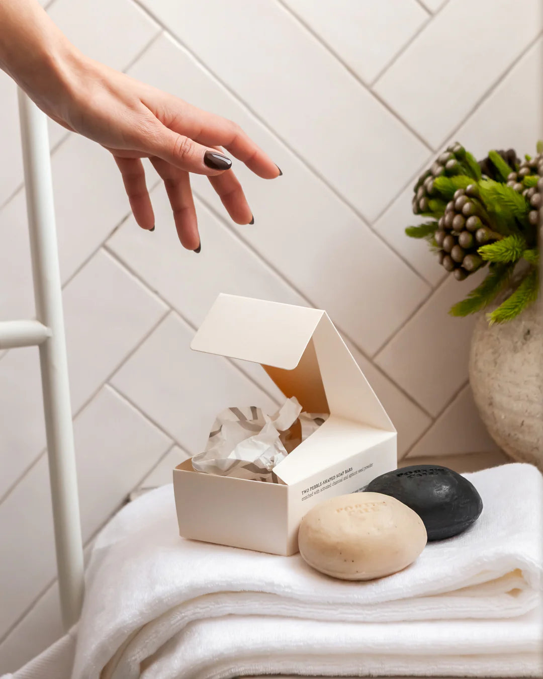 Hajjar Blanc Portus Cale Aromatic Soap Set