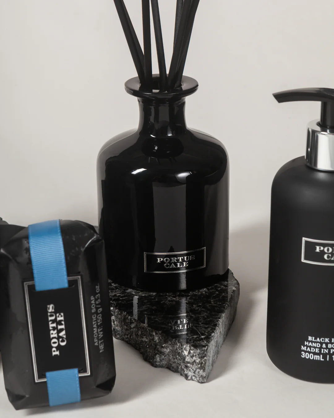 Black Edition Portus Cale Aromatic Diffuser