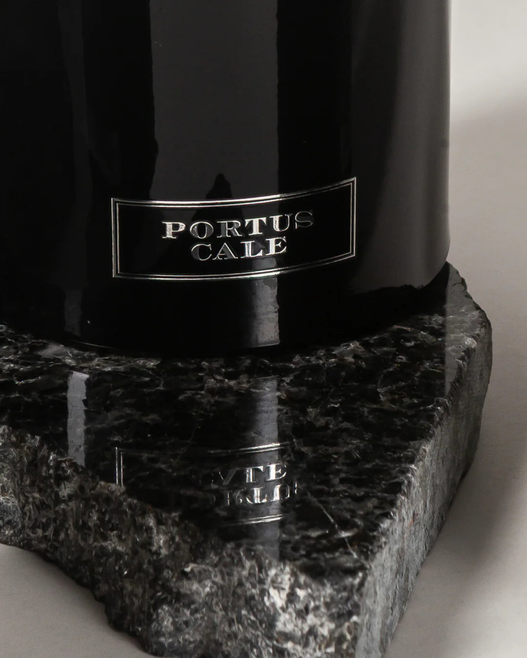 Black Edition Portus Cale Aromatic Diffuser