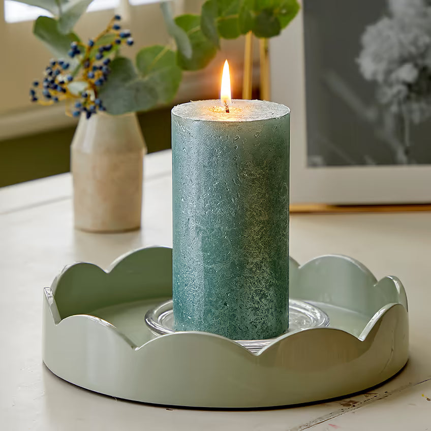 Addison Ross Round Small Lacquered Scallop Trays