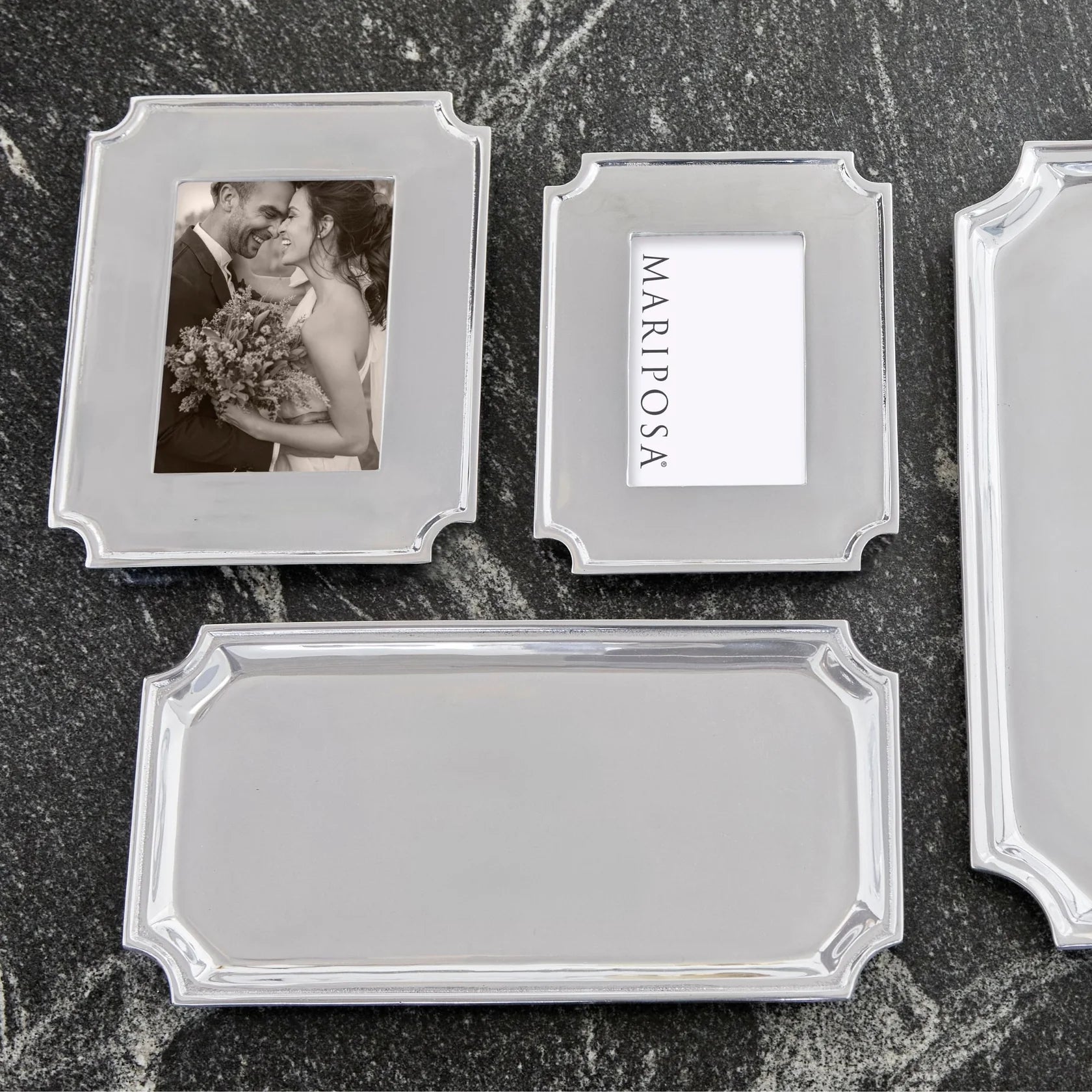 Linzee Engravable Frame