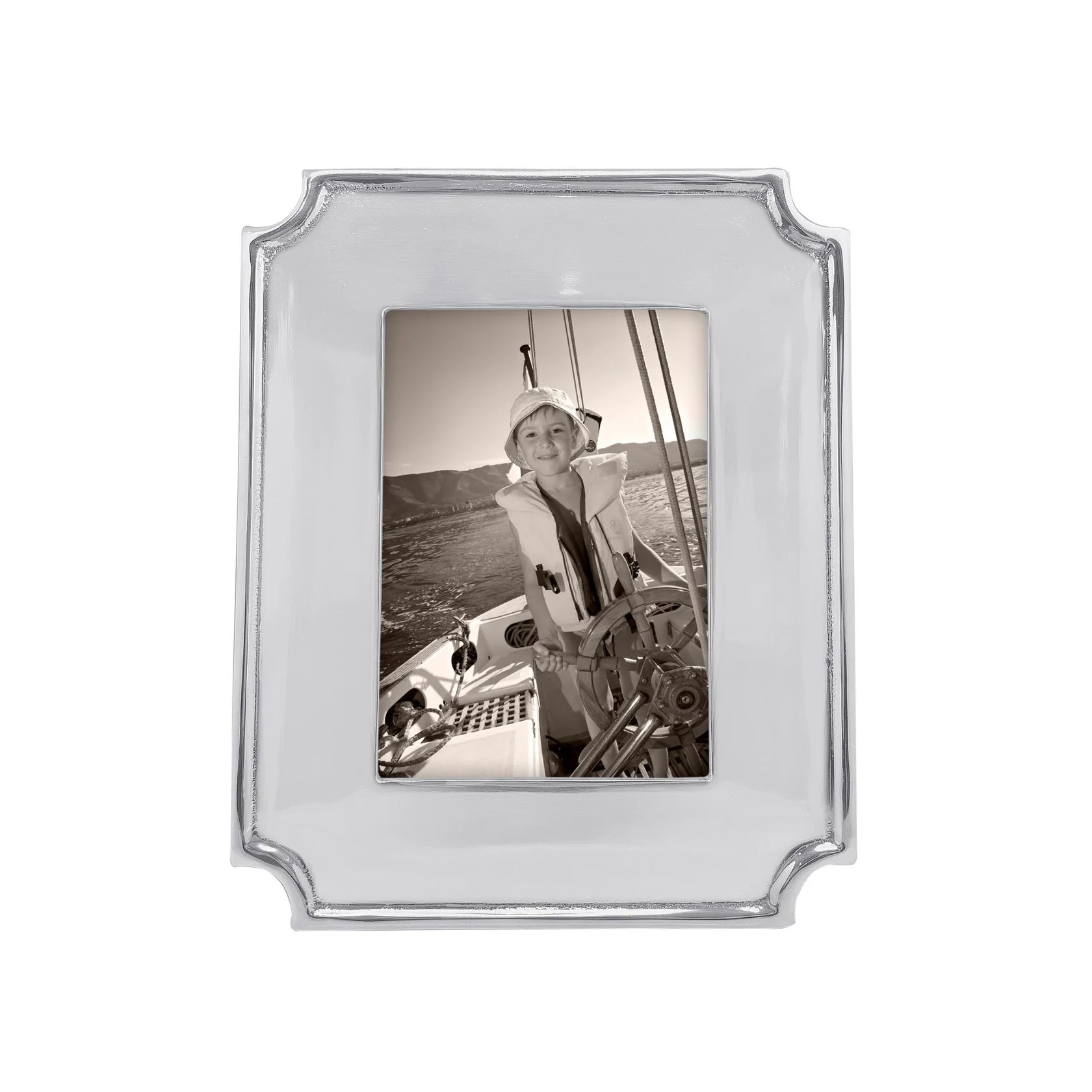 Linzee Engravable Frame