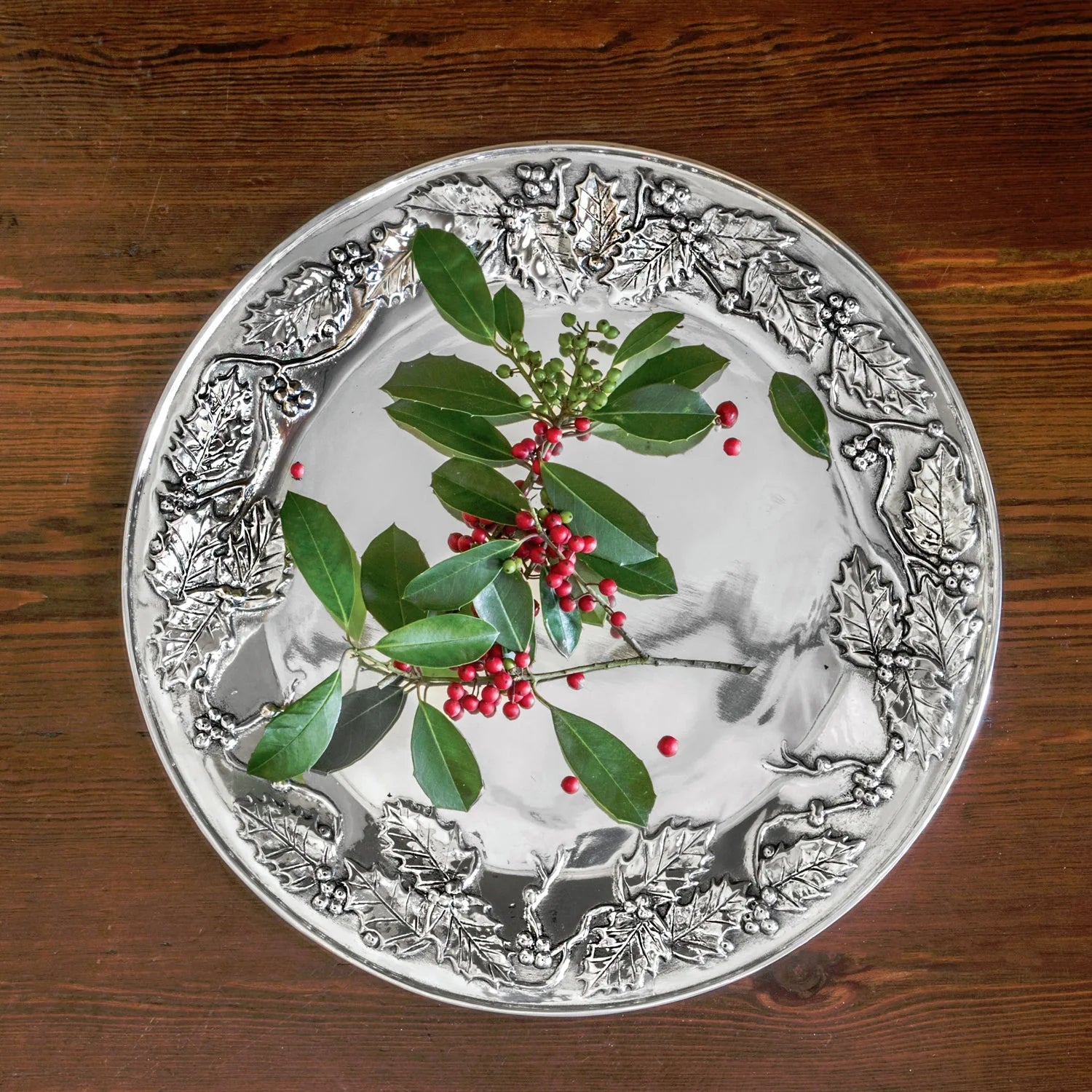 Holly Wreath Round Serving Platter