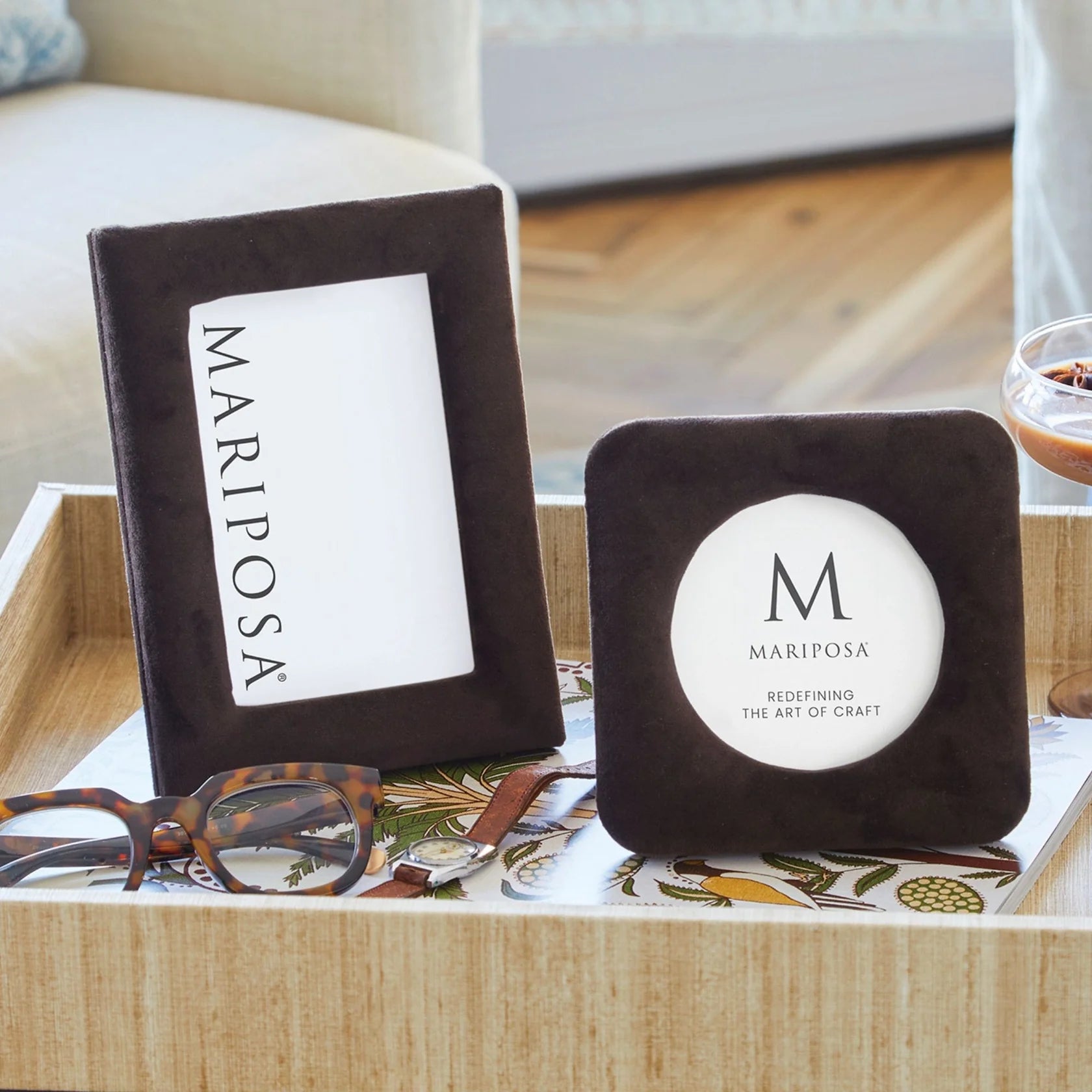 4 x 4 Lola Velvet Round Frame