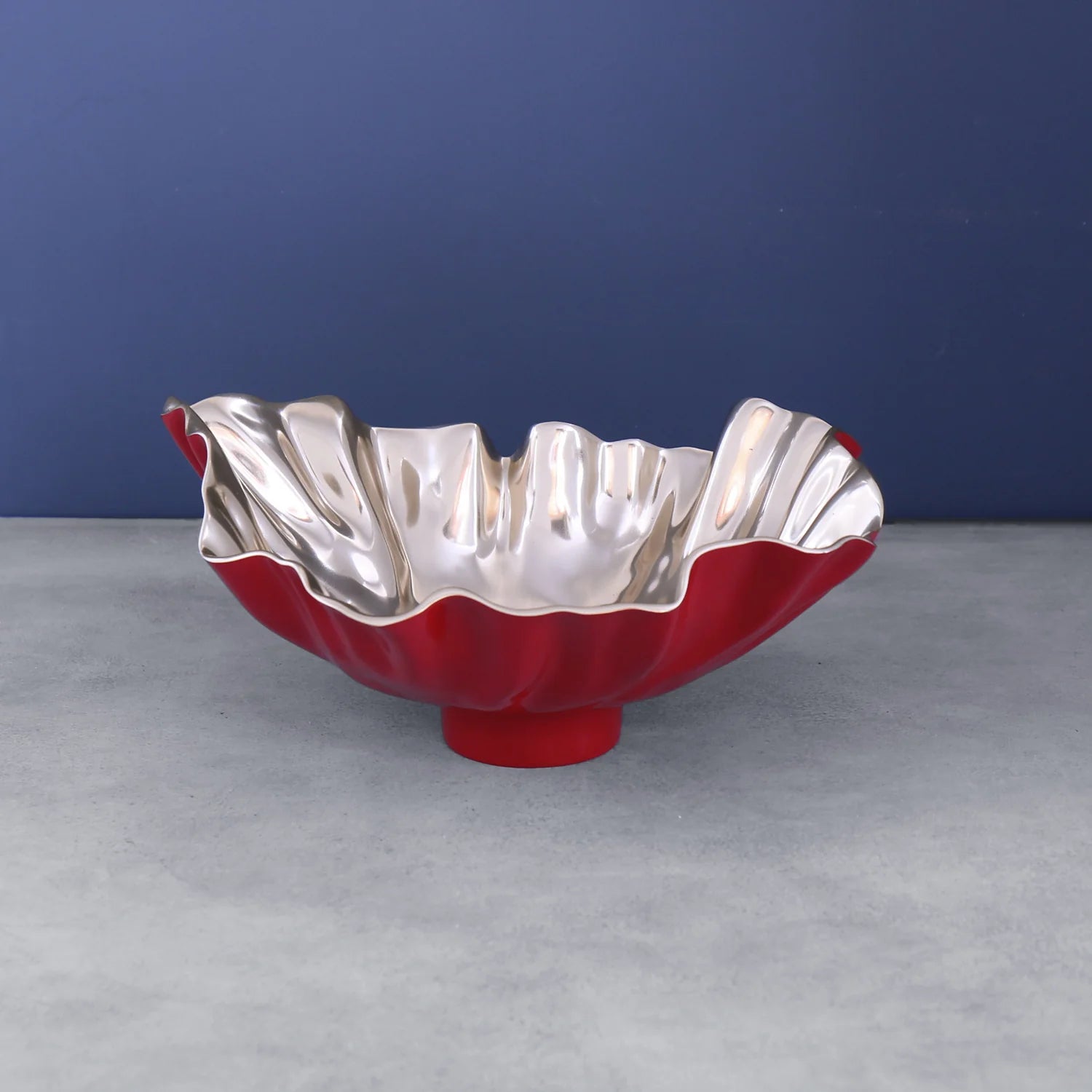 THANNI Bloom Medium Bowl (Red and Gold)