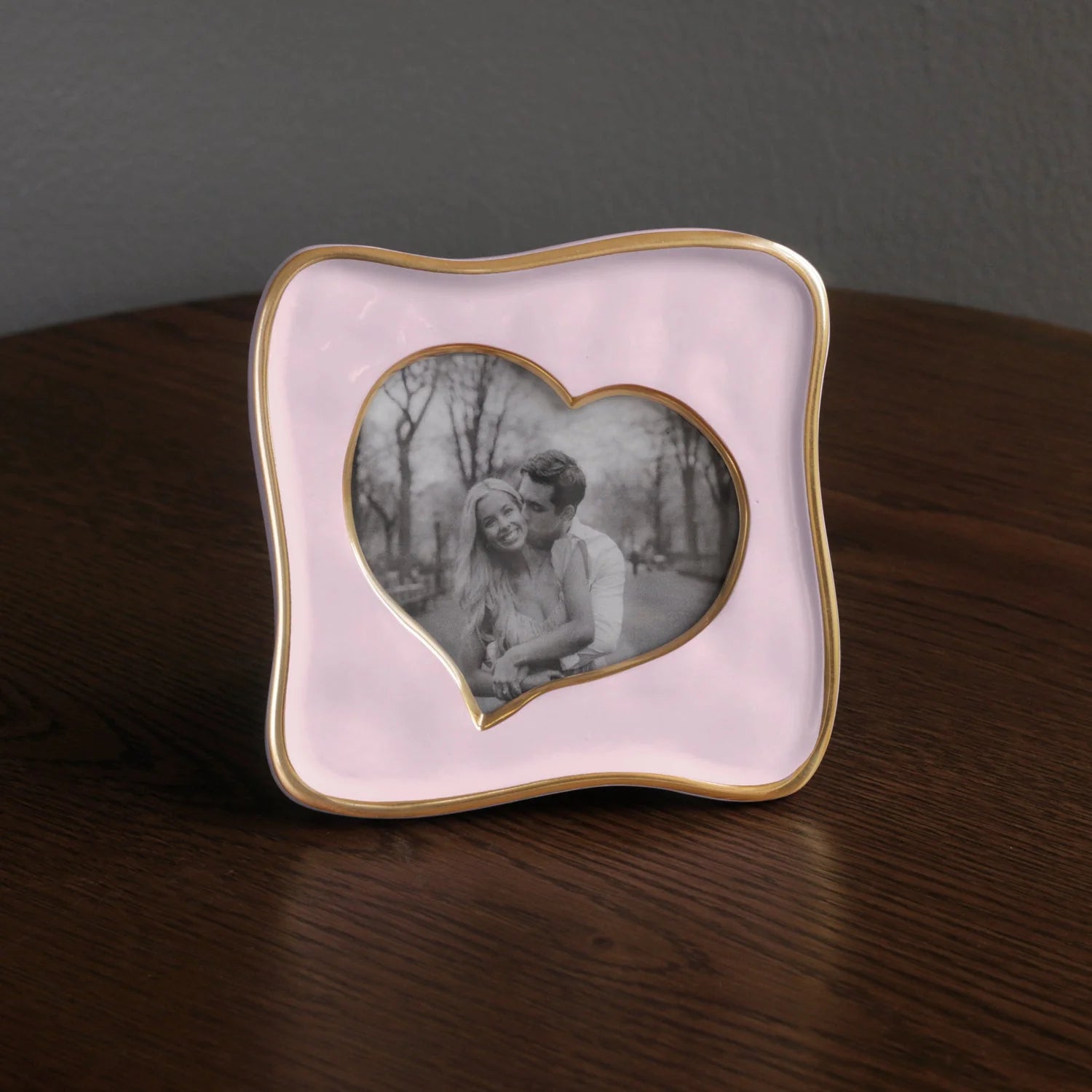 5 x 5 Pink Encanto Curved Heart Frame