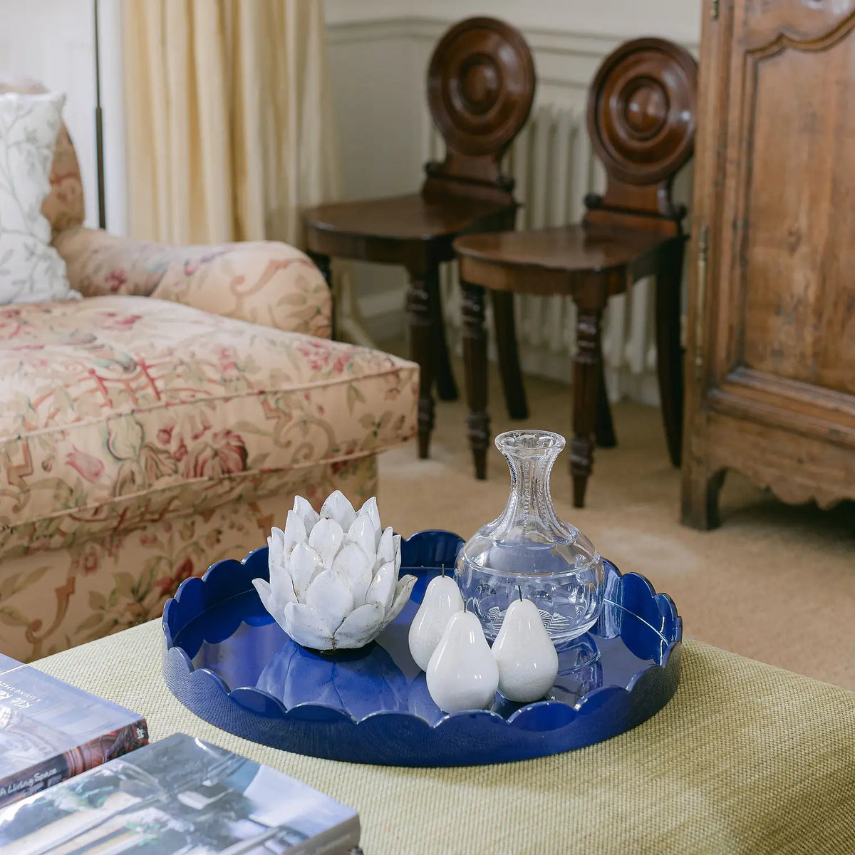 Addison Ross Round Large Lacquered Scallop Trays