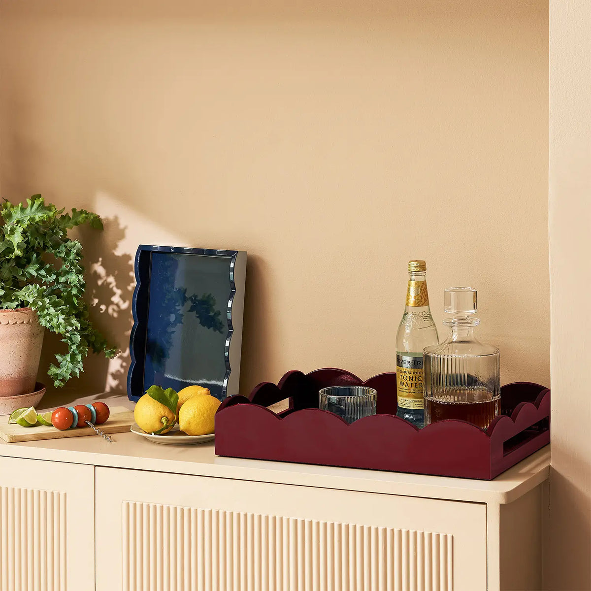 Addison Ross Medium Lacquered Scallop Trays