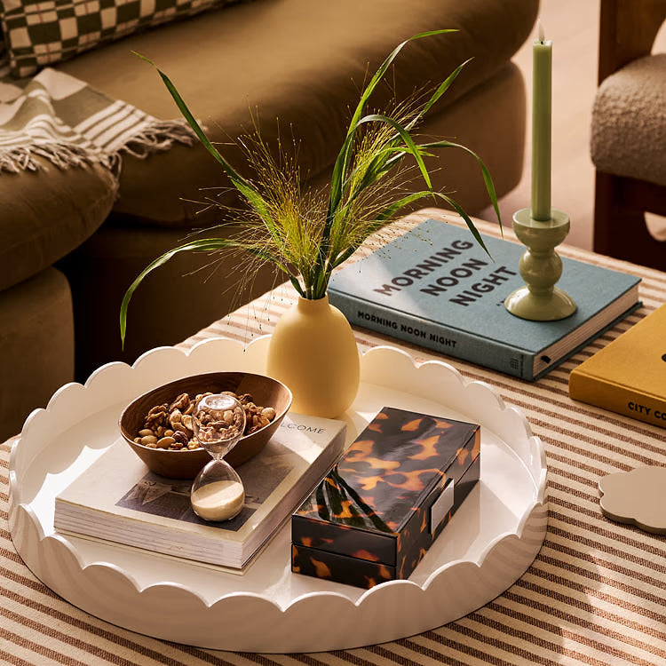 Addison Ross Round Medium Lacquered Scallop Trays