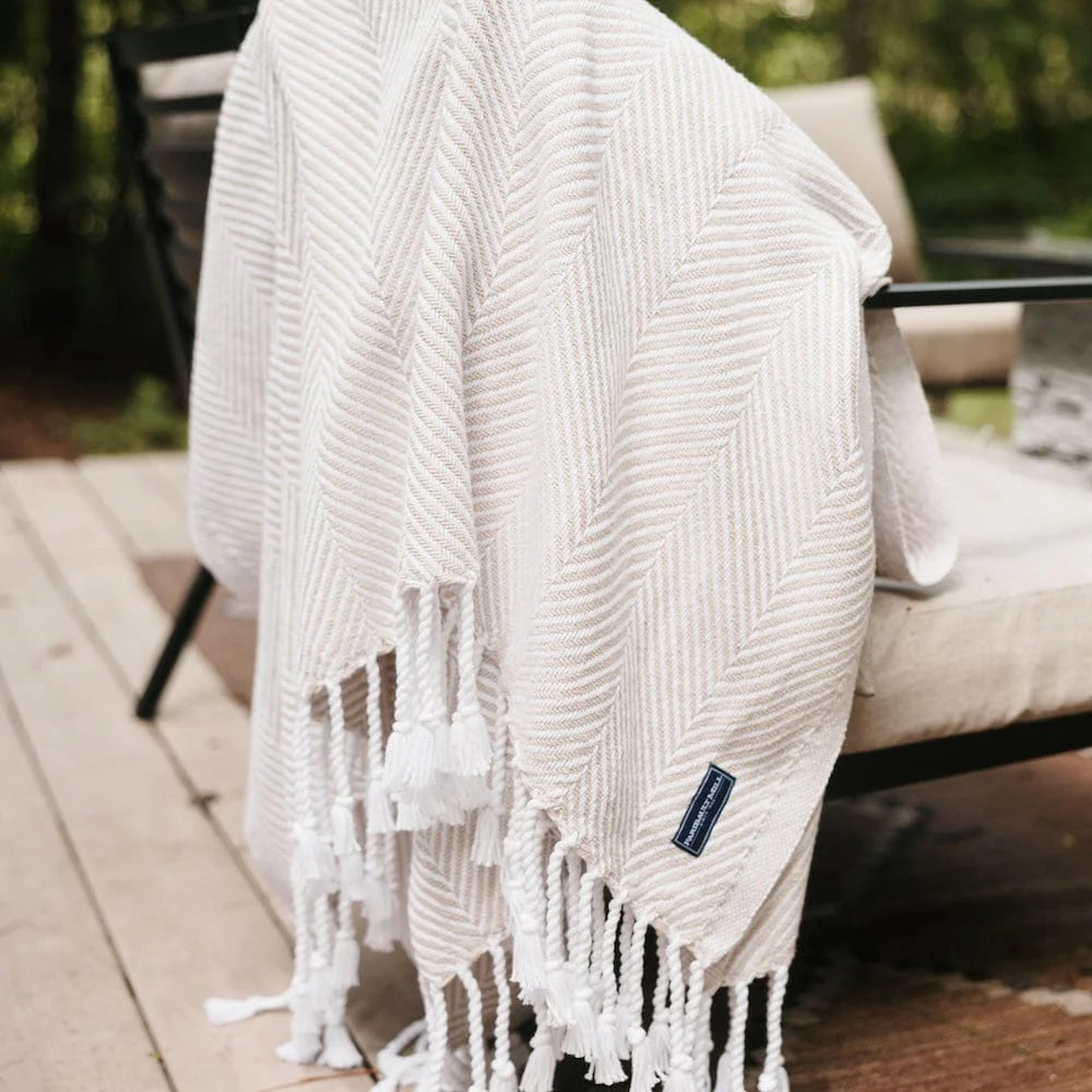 Monhegan Cotton Throw With Fringe Blanket