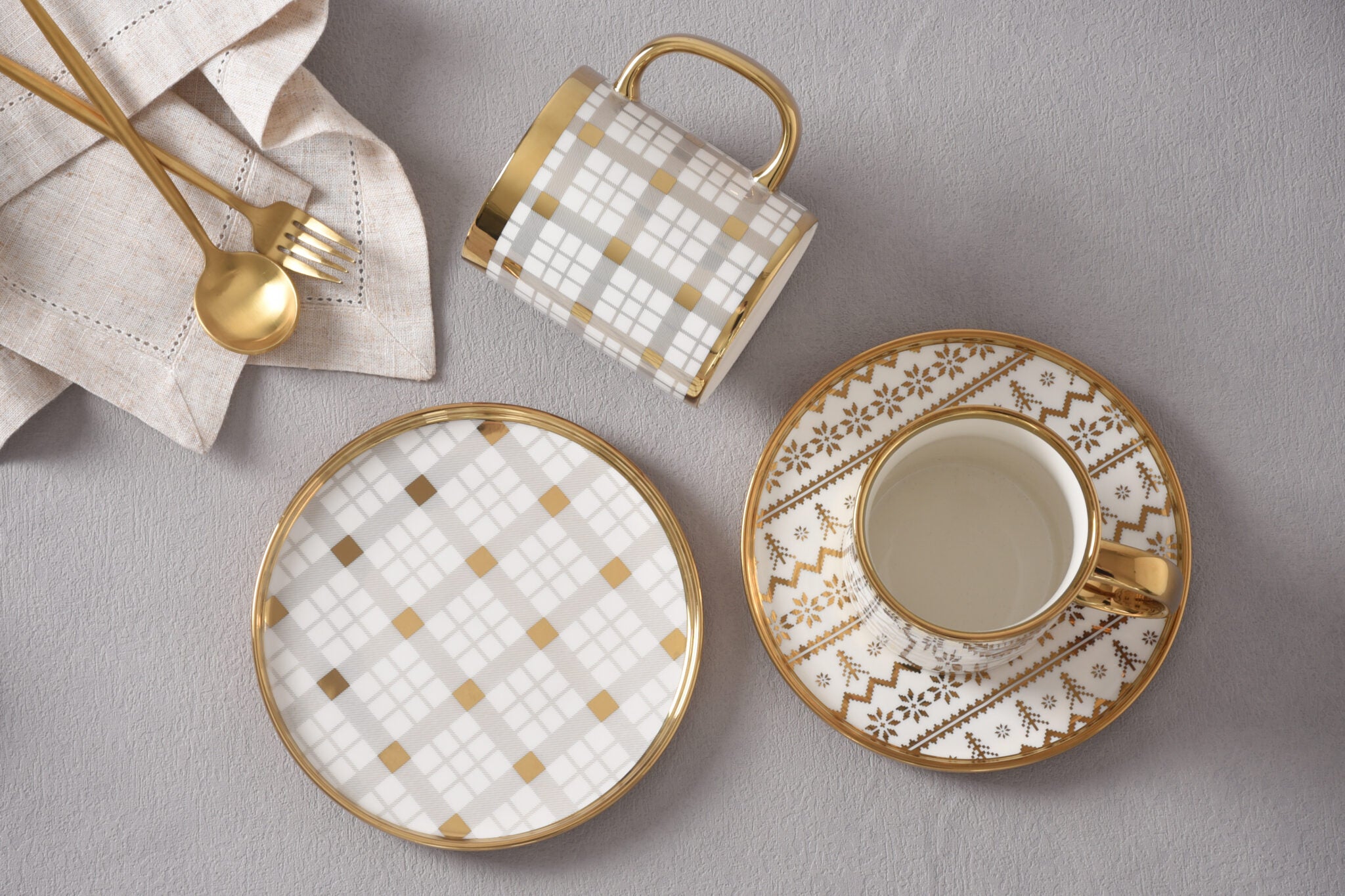 Holiday Christmas Tree Serving Plate