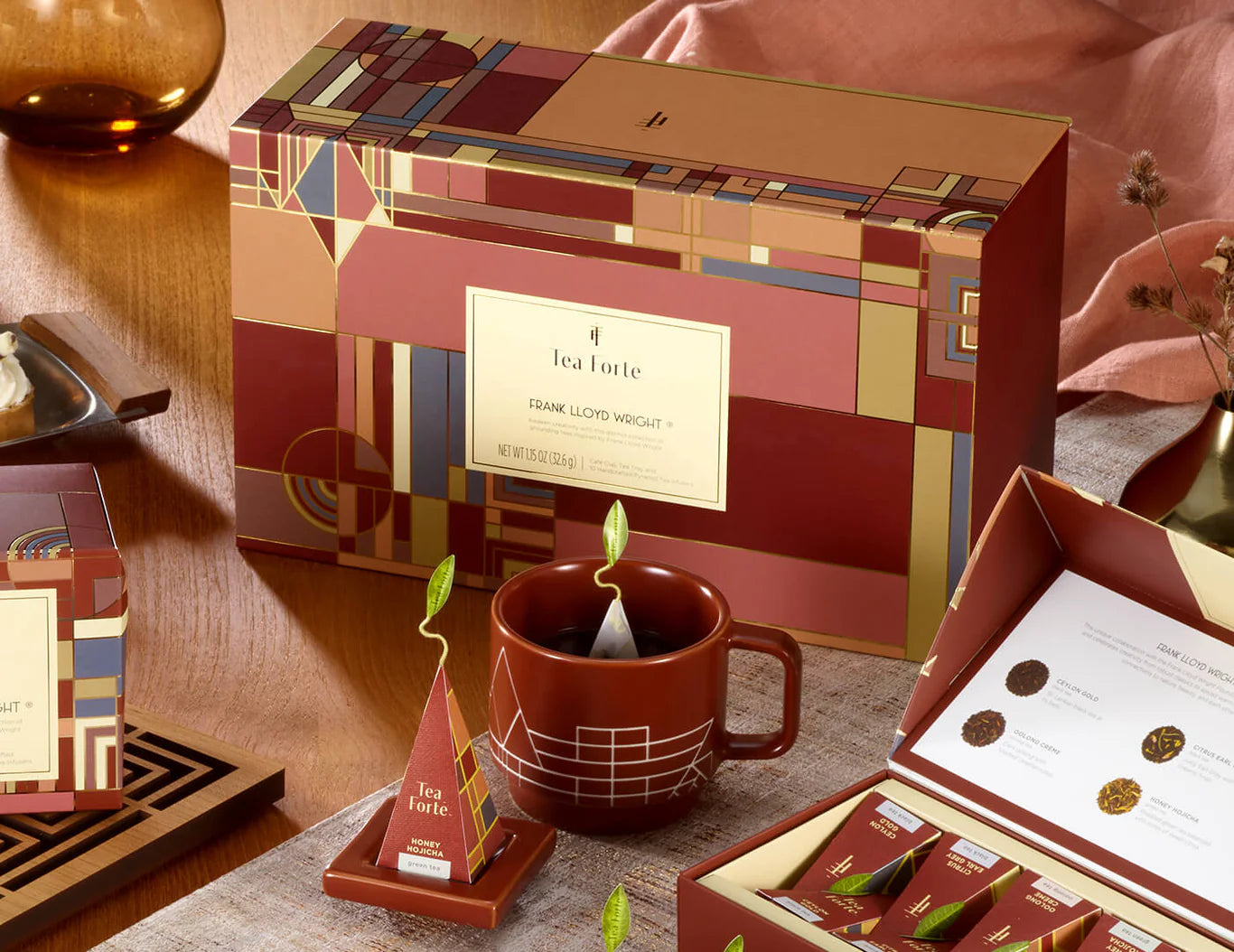 Frank Lloyd Wright Tea & Cards Set