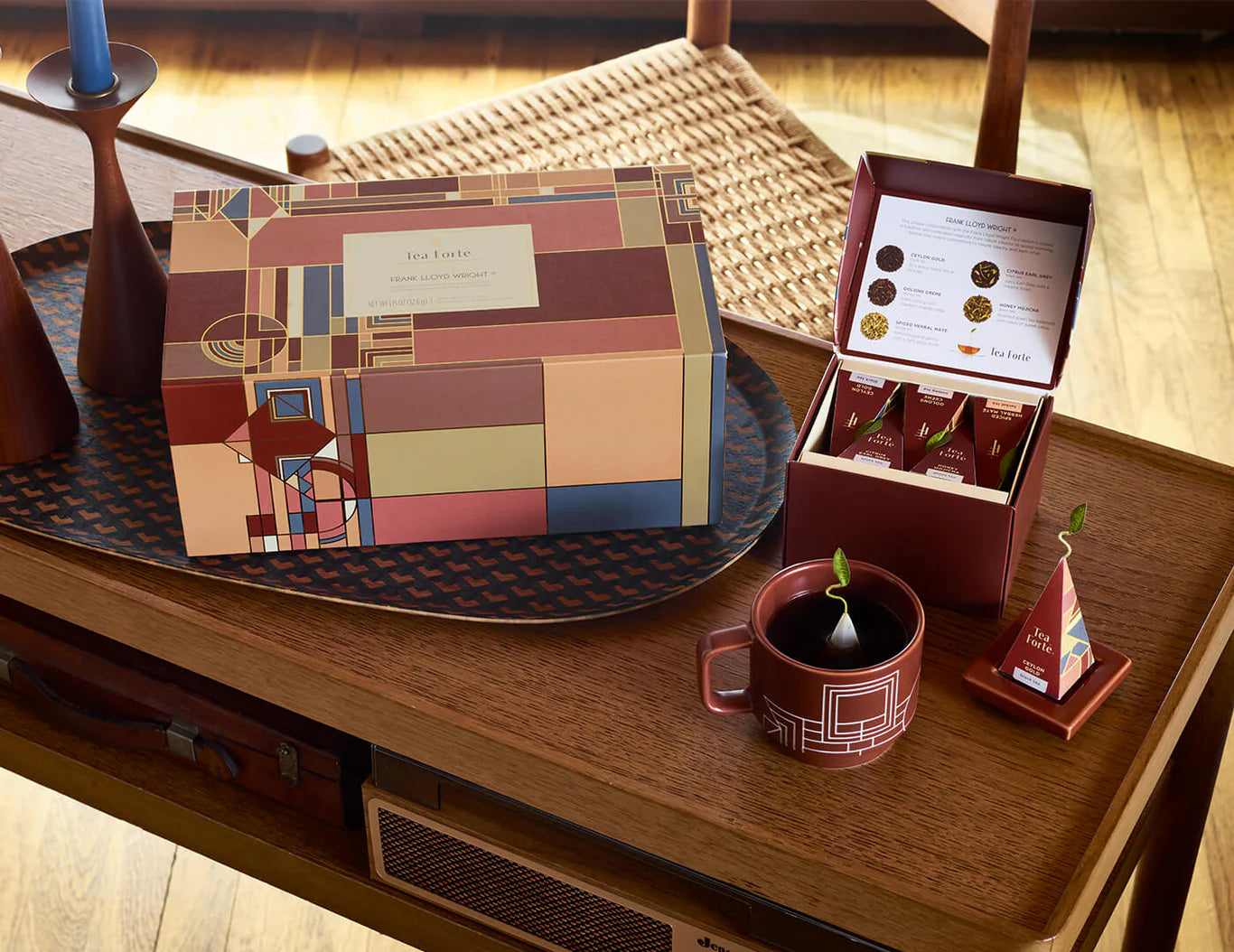 Frank Lloyd Wright Tea & Cards Set