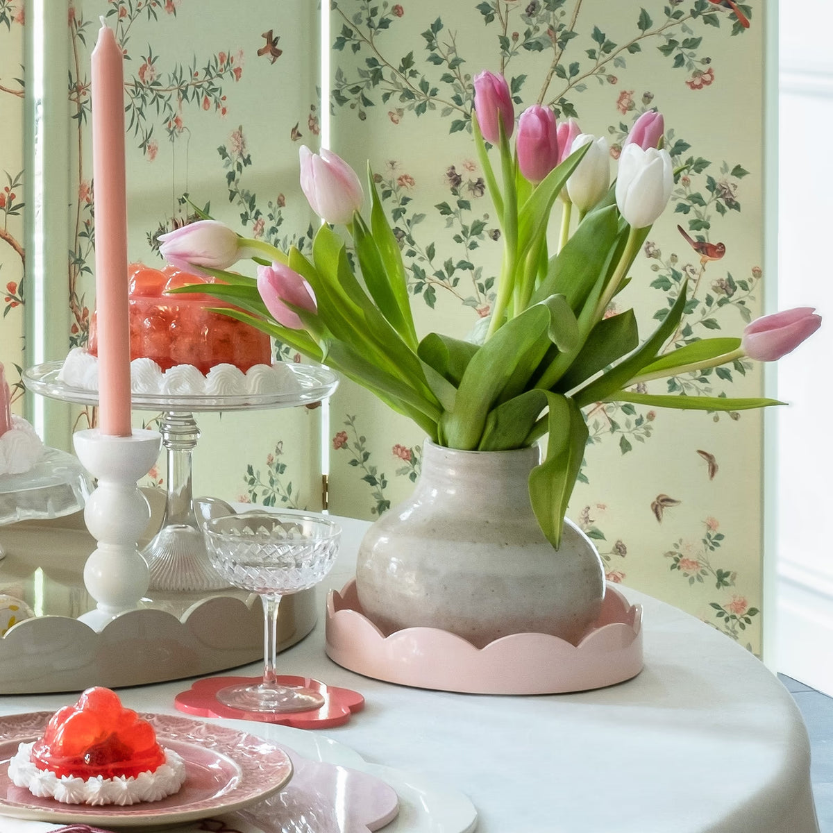 Addison Ross Round Small Lacquered Scallop Trays
