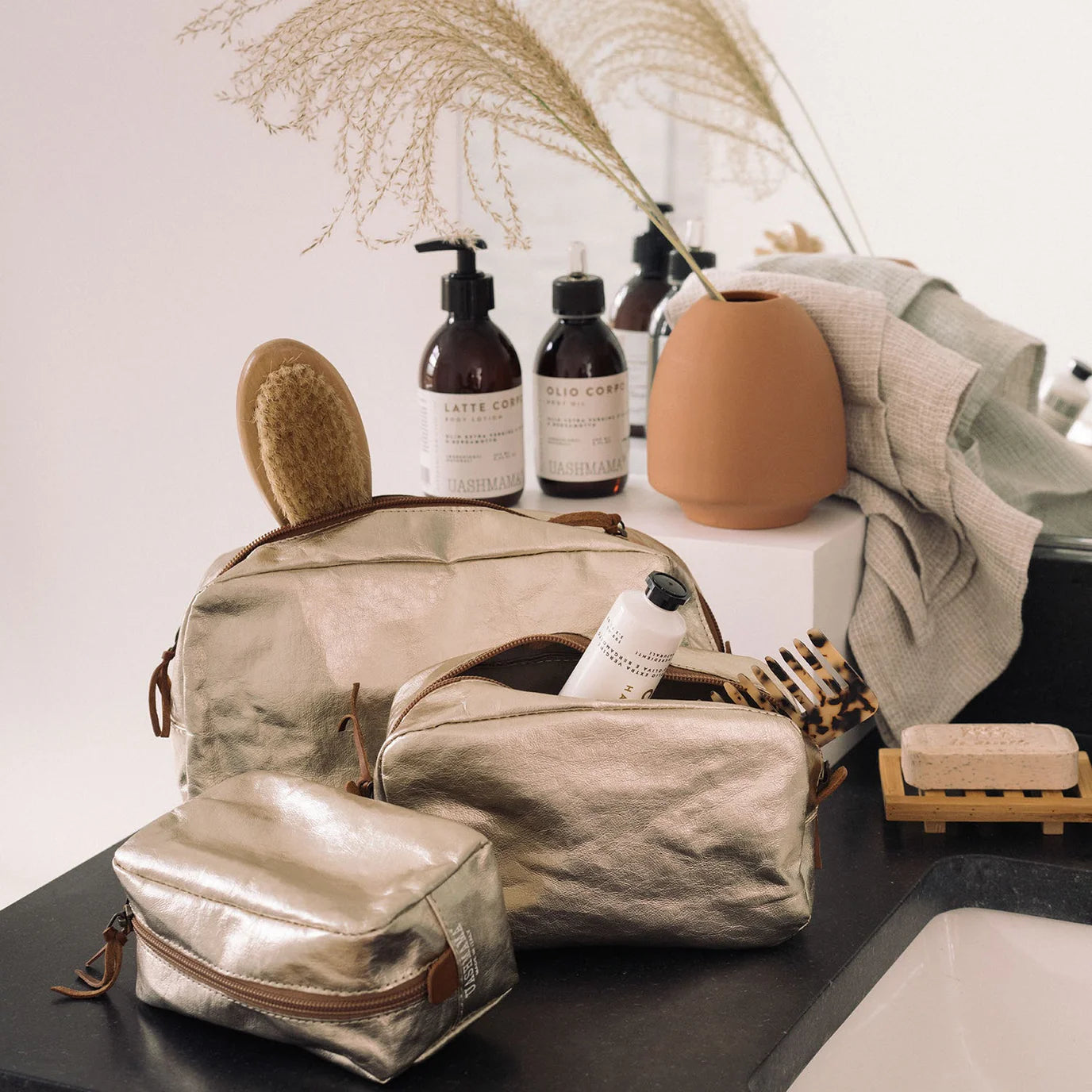 Medium Dopp Kit