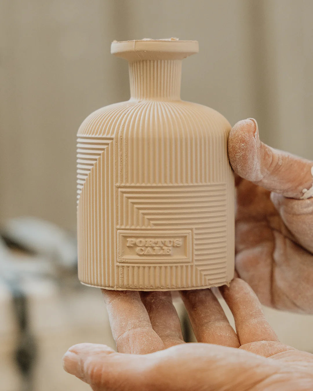 Hajjar Blanc Portus Cale Aromatic Diffuser