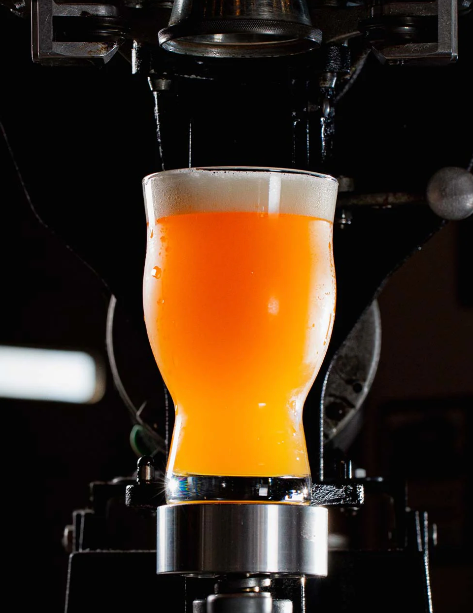 Revolution 16 oz Glass - Thumbnail 3