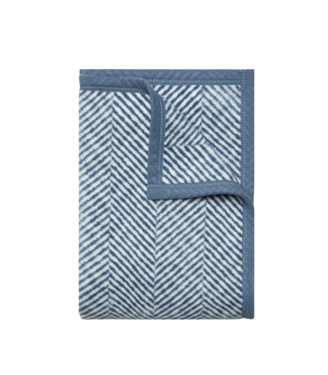 Harborview Herringbone Blanket - Medium