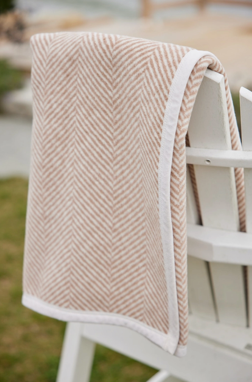 Harborview Herringbone Tan Blanket - Thumbnail 5
