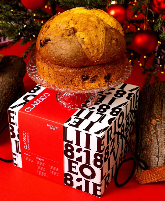 The Panettone Holiday Serving Set