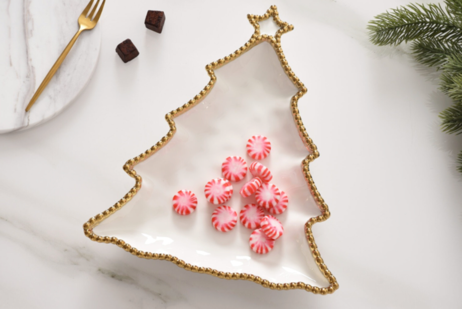 The Panettone Holiday Serving Set