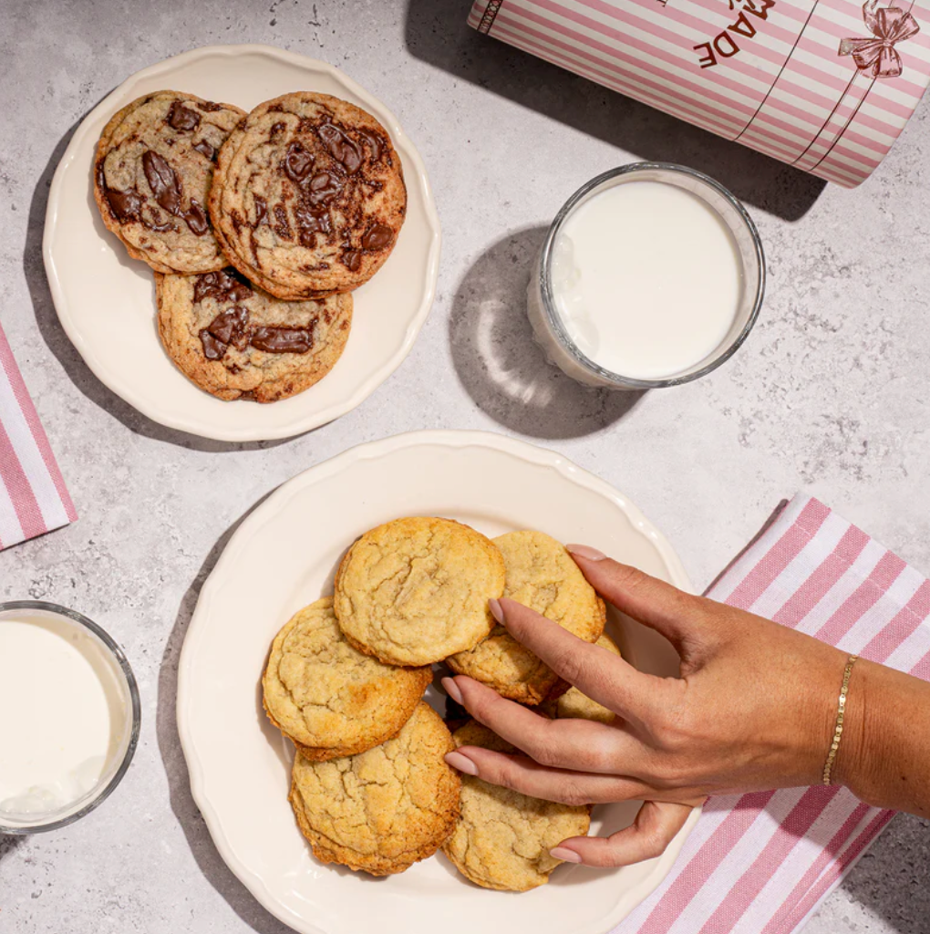 Holiday Cookie Baking & Sprinkles Set