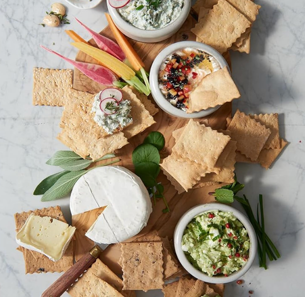 Happy Holidays Entertaining Cheese Board Set