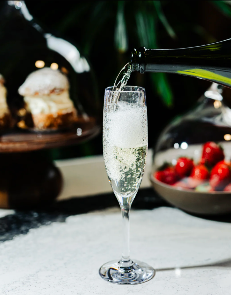 Effervescent Elegance Champagne Set