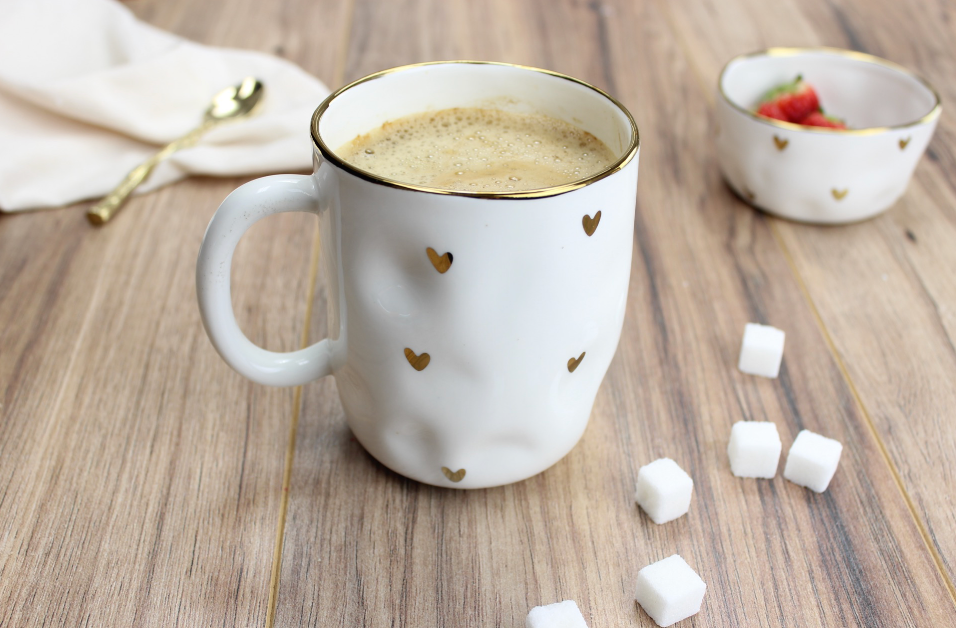 16 oz Mini Gold Hearts Mug in Gift Box