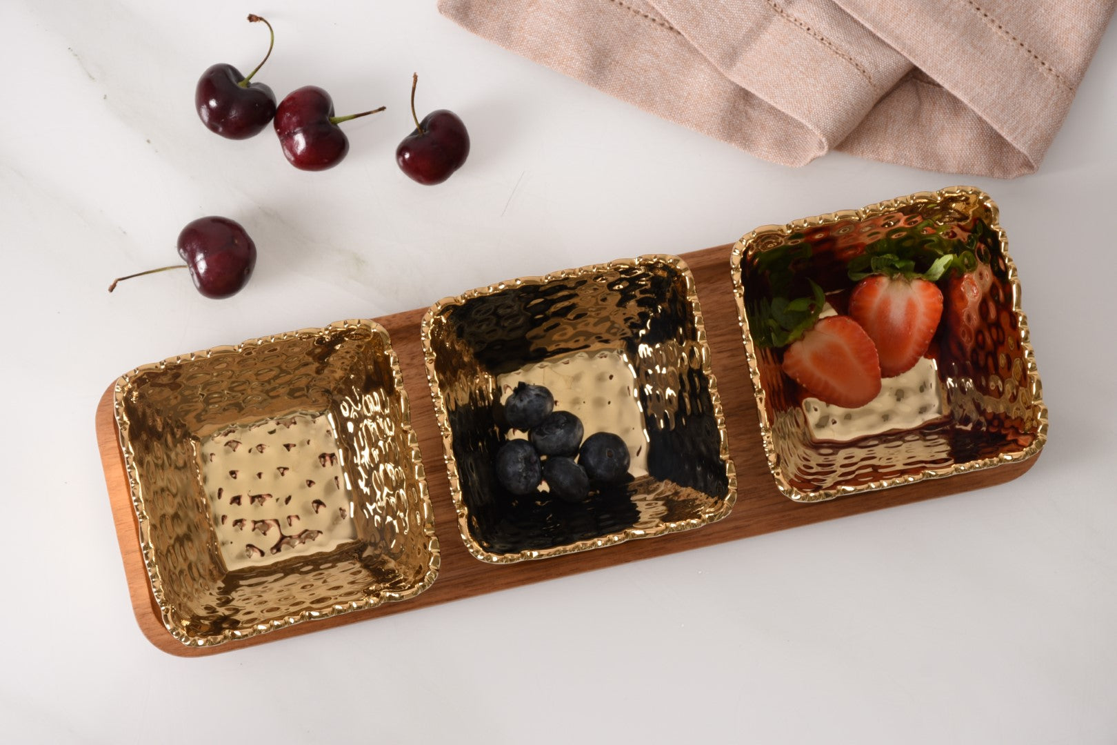 Entertaining Set – 4 Pcs. in Gold Millennium