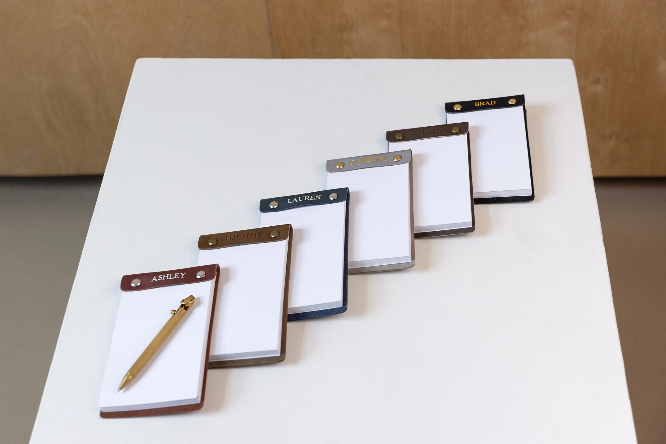 Leather Desk Jotter & Holiday Shortbread Set