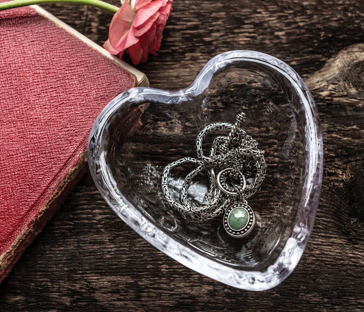 Highgate Heart Glass Dish - Thumbnail 3