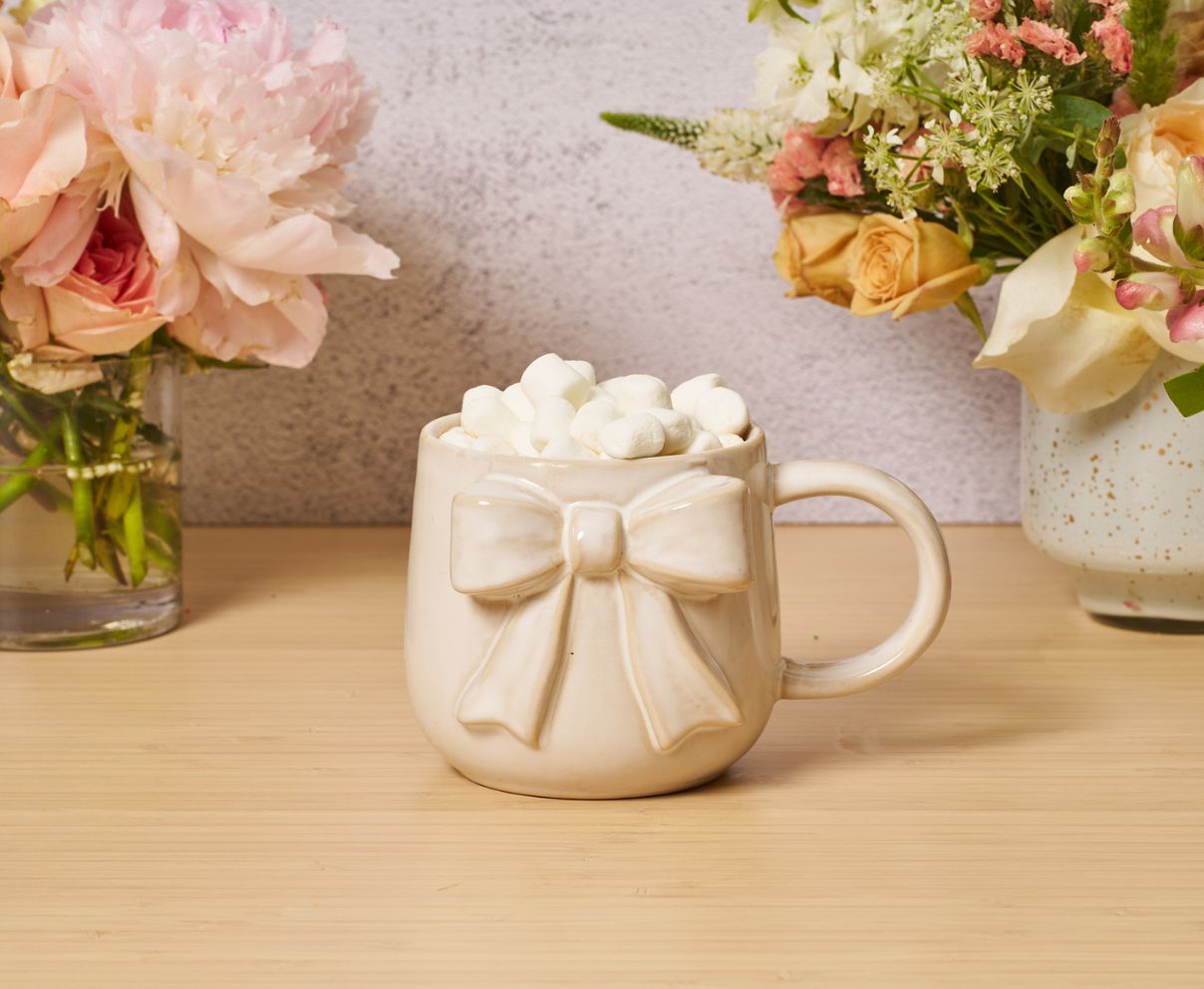 16 oz Ceramic White Bow Side Mug