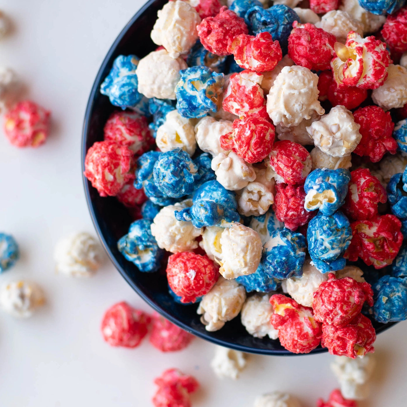 How Well Do You Know America? Quiz Game & Patriotic Popcorn Set