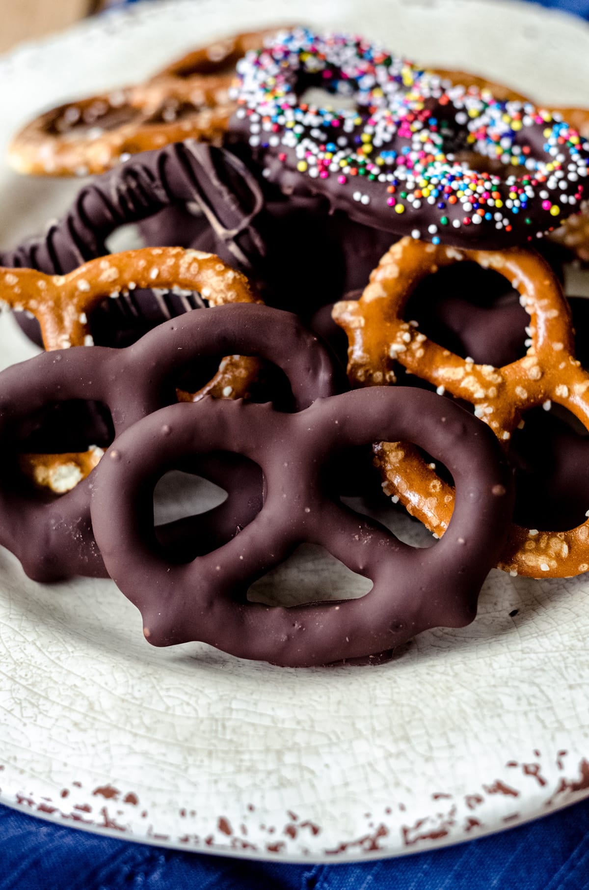 Leather Portfolio & Hand-Dipped Chocolate Pretzels Gift Set