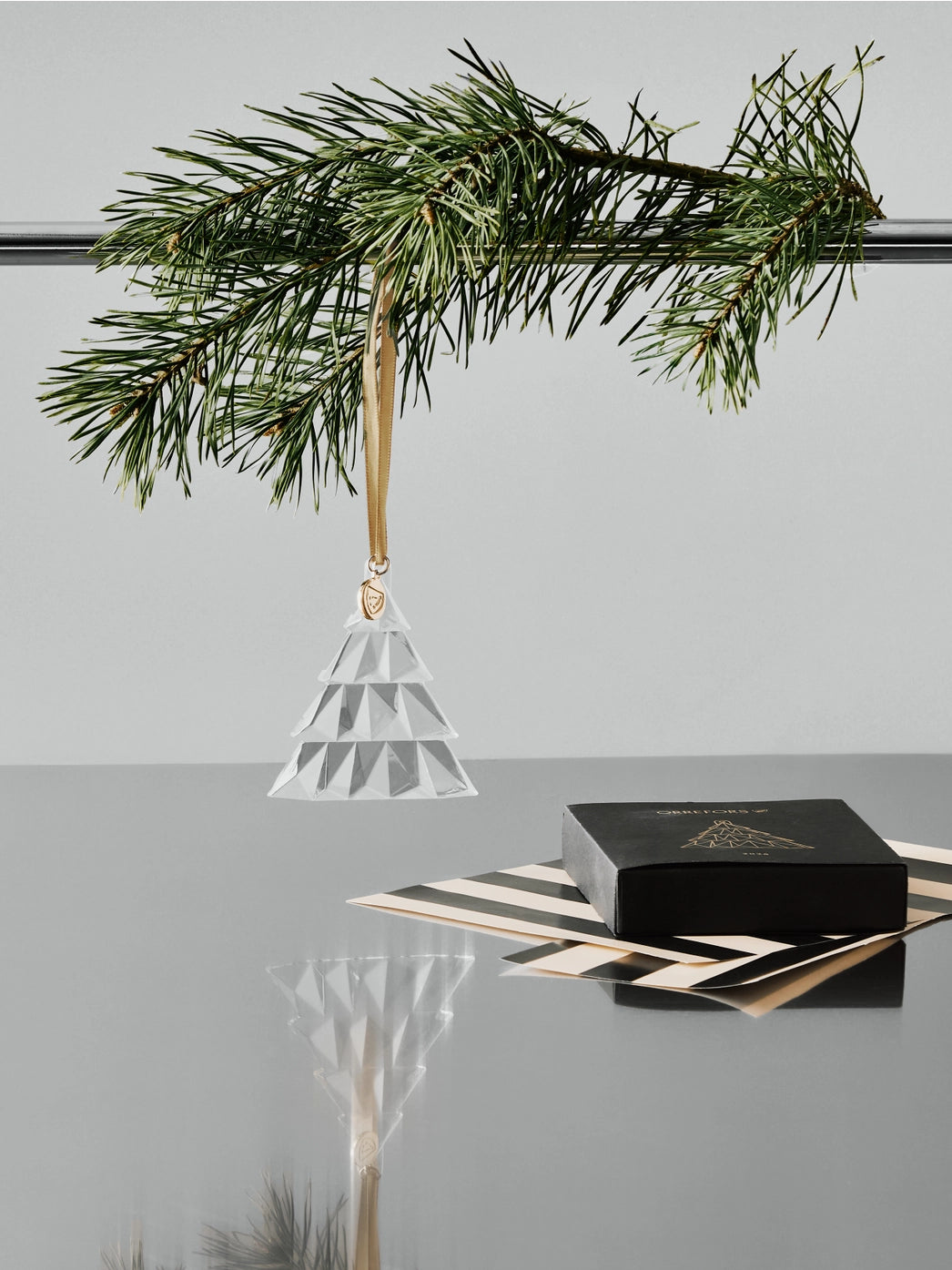 Orrefors 2026 Annual Holiday Ornament