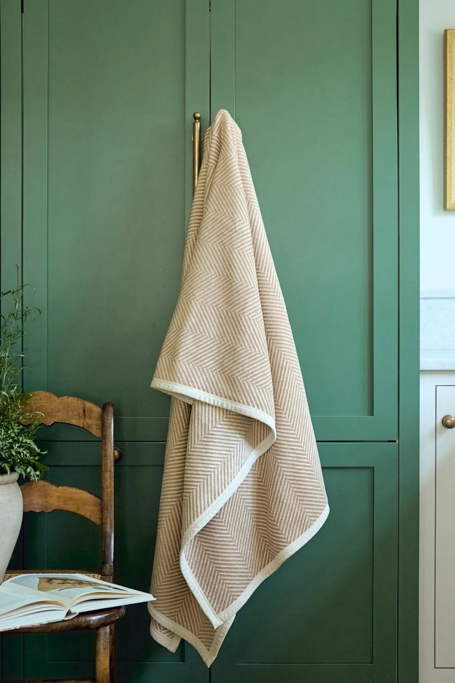 Herringbone Blanket & Diffuser Gift Set