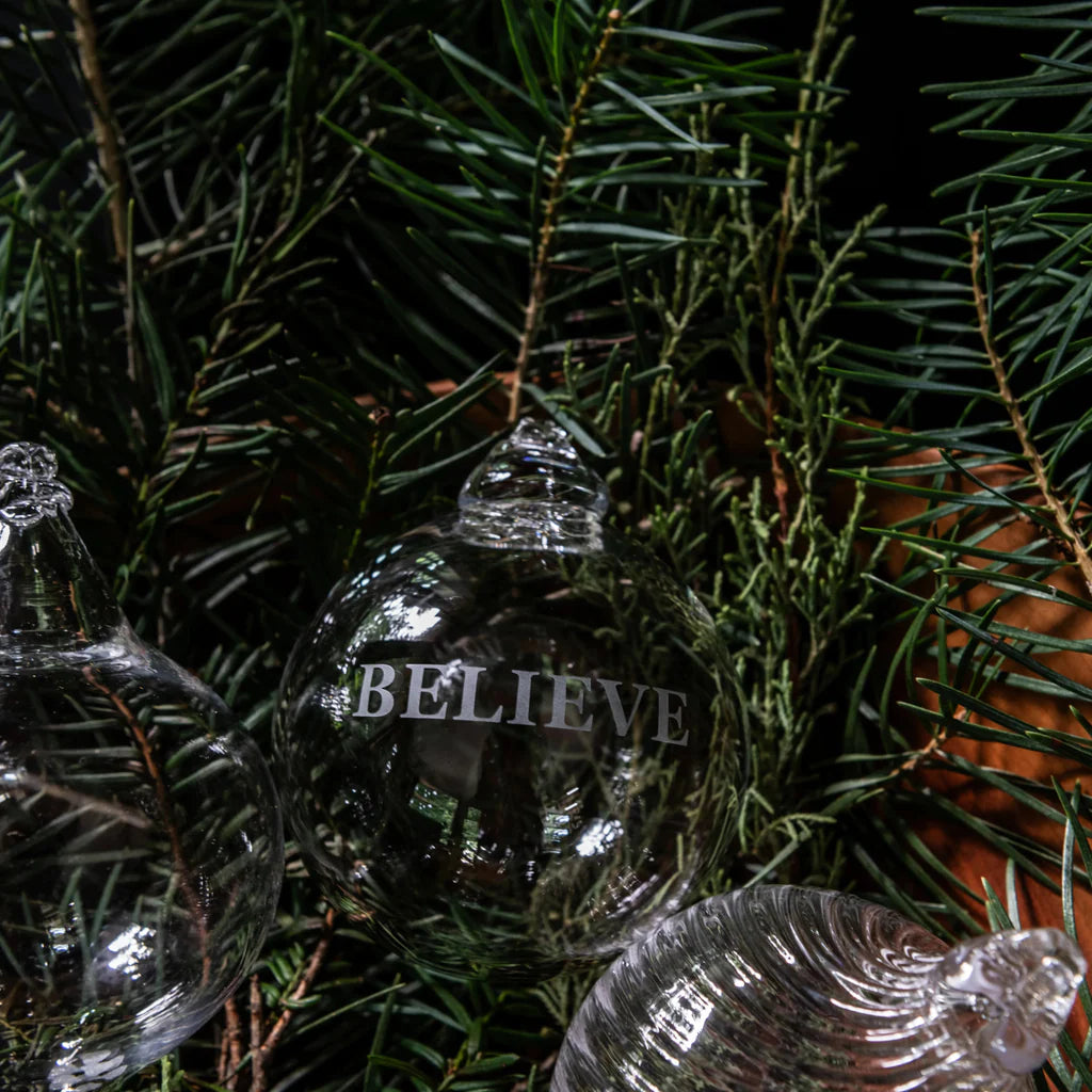 Simon Pearce "Believe" Round Glass Ornament