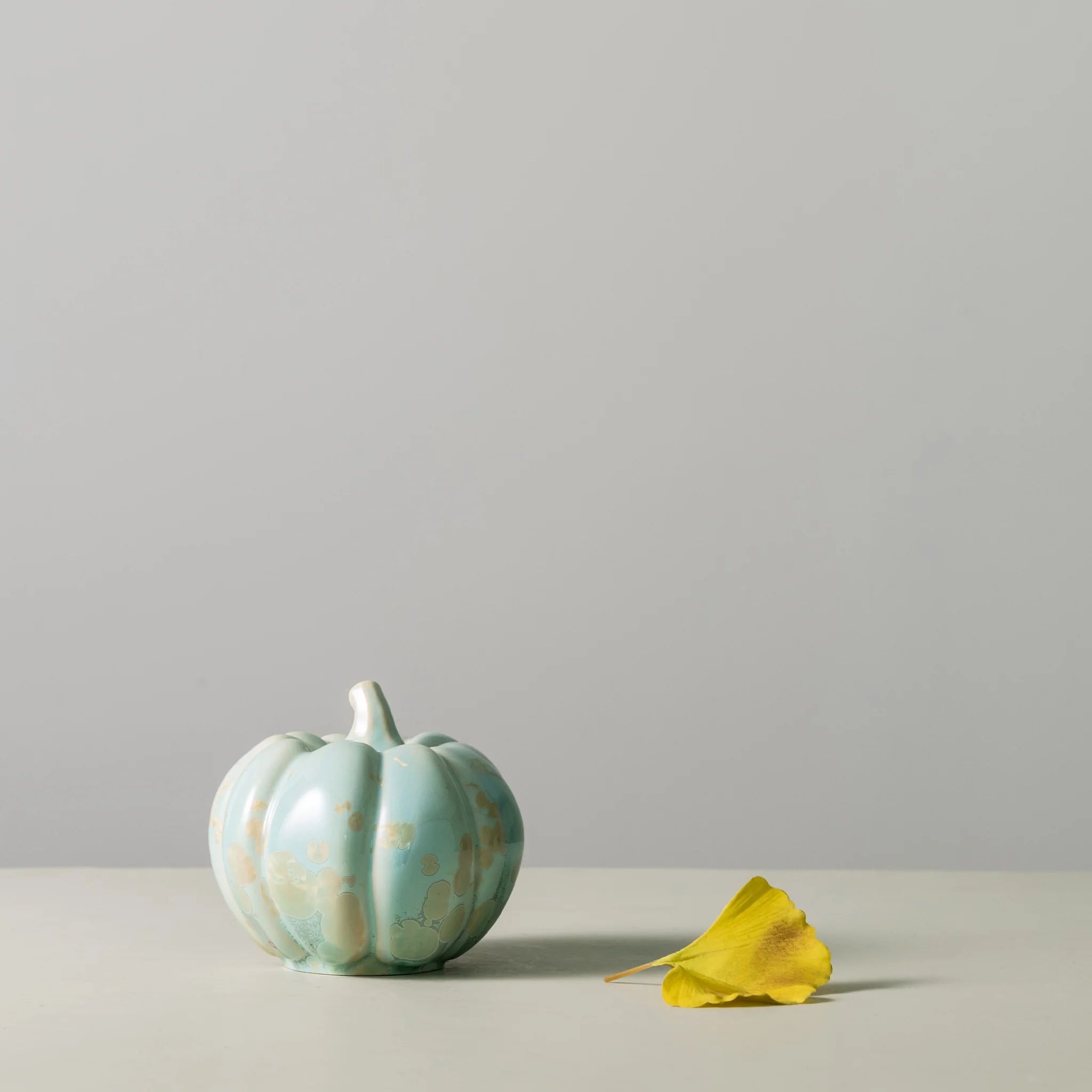 Medium Crystalline Pumpkin - Thumbnail 4