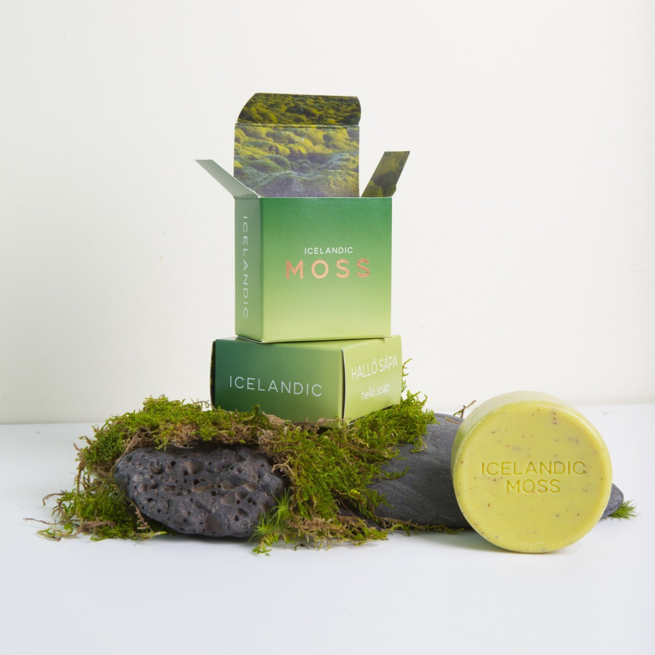 Hallo Iceland Moss Soap