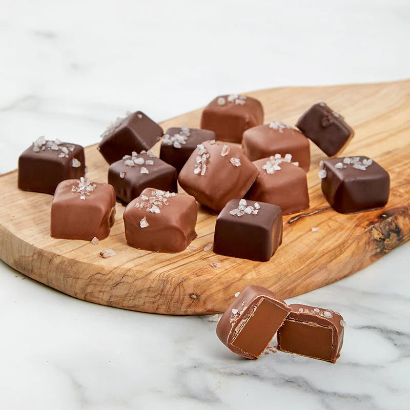 Personalized Gold Candle & Gourmet Caramels Set
